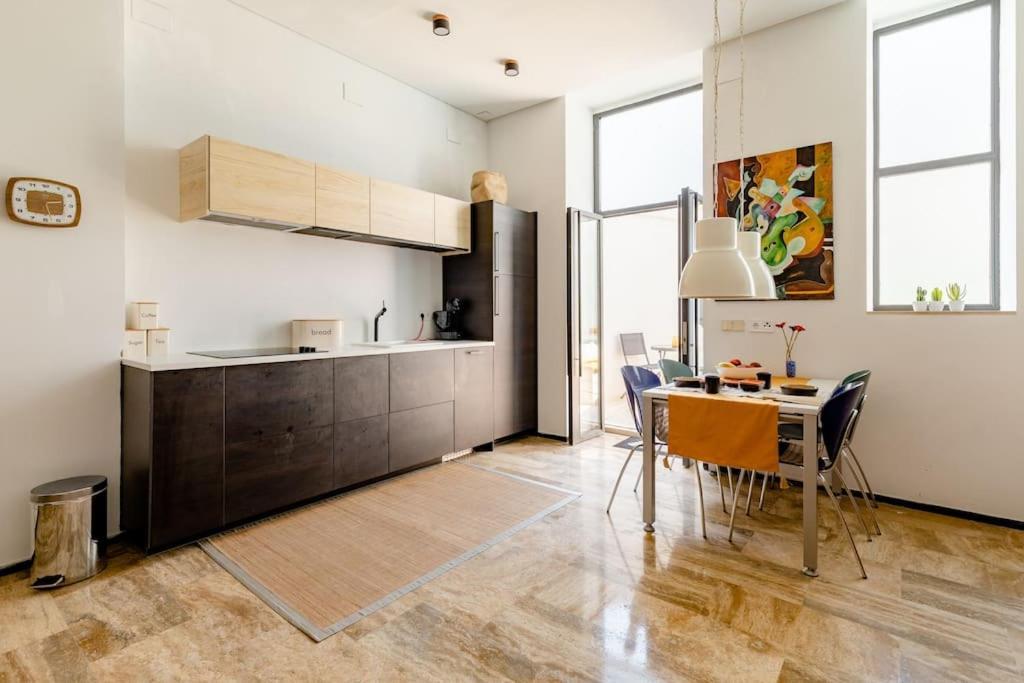Cozy Loft Patio+Pool +Wifi Appartement Valencia Buitenkant foto