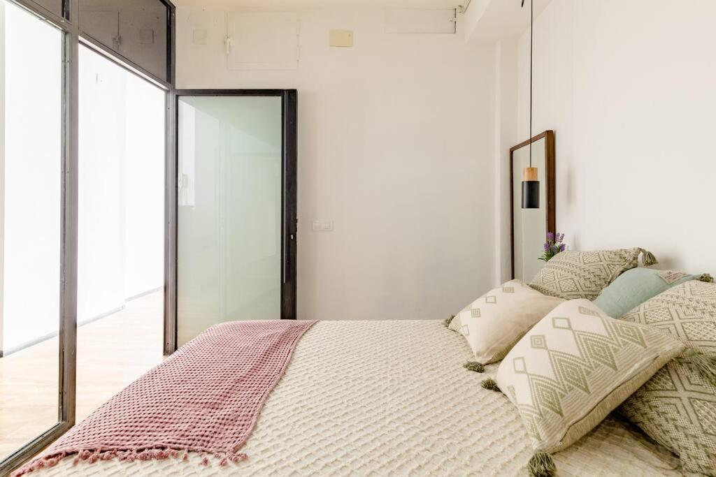 Cozy Loft Patio+Pool +Wifi Appartement Valencia Buitenkant foto