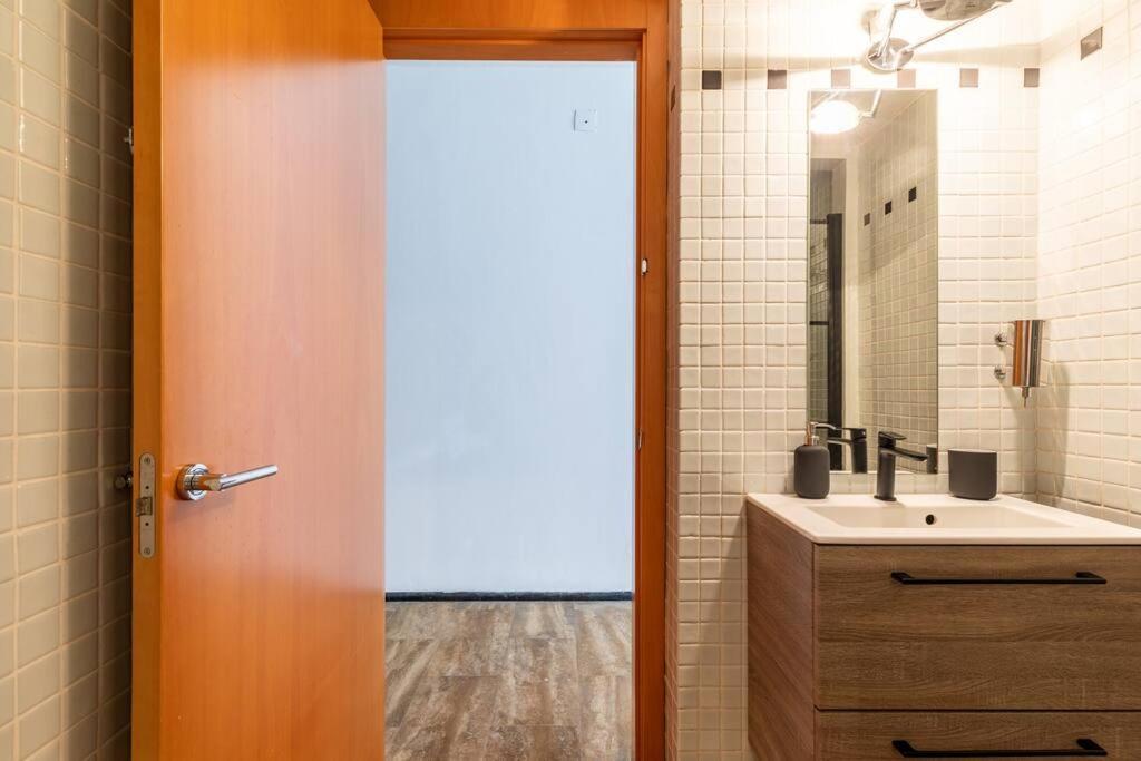Cozy Loft Patio+Pool +Wifi Appartement Valencia Buitenkant foto