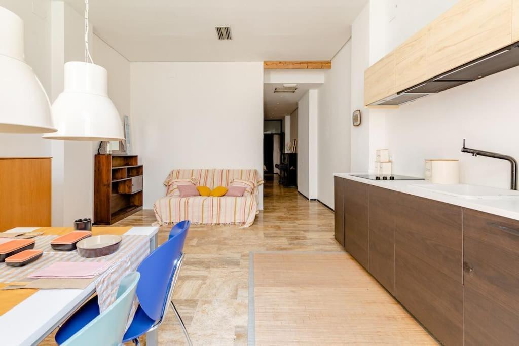 Cozy Loft Patio+Pool +Wifi Appartement Valencia Buitenkant foto